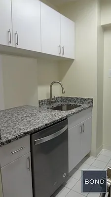 Rented by Bond New York | media 18