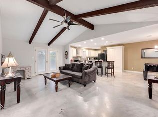 601 E Oak Dr, Round Rock, TX 78664
