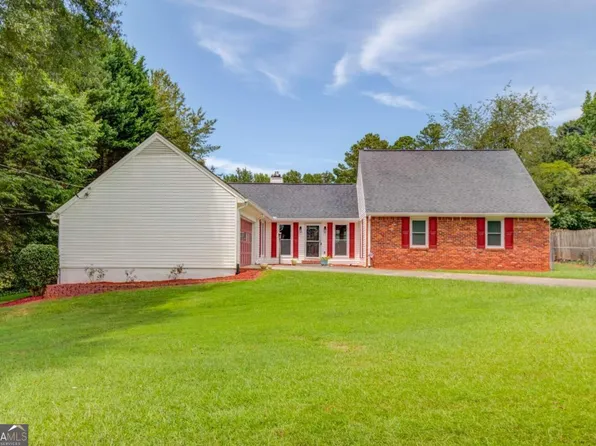 1348 Davis St, Buford, GA 30518