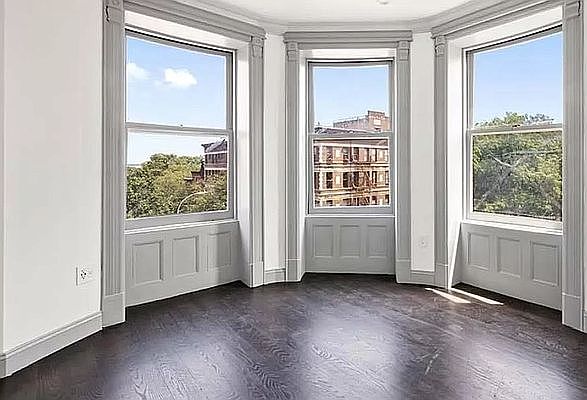 2nd image of 392 Clinton Ave #3E