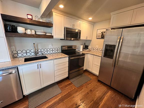 5th image of 23114 E Clarke St #A