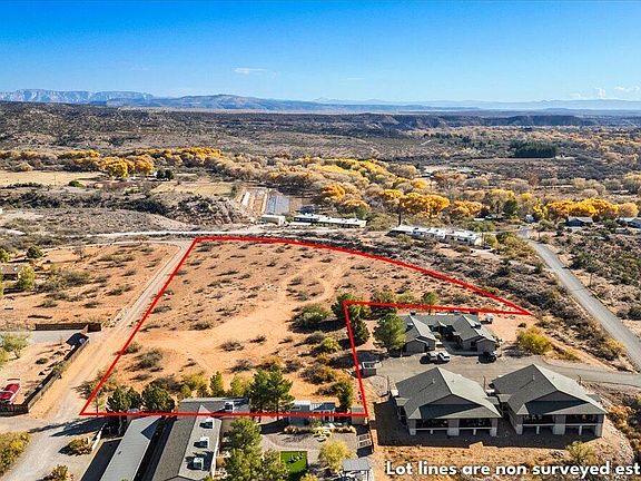 3rd image of 561 El Rancho Drive #-