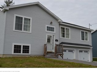231 Partridge Ln, Hermon, ME 04401