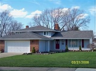 21930 Robert Ave, Rocky River, OH