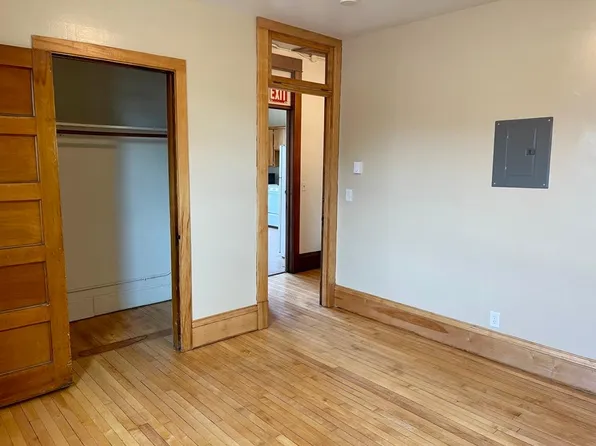 955 Payne Ave #2, Saint Paul, MN 55130