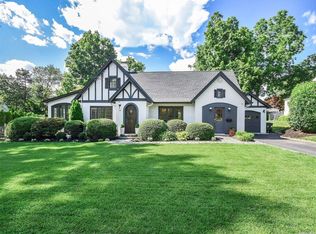 79 Reid Ave, Port Washington, NY 11050