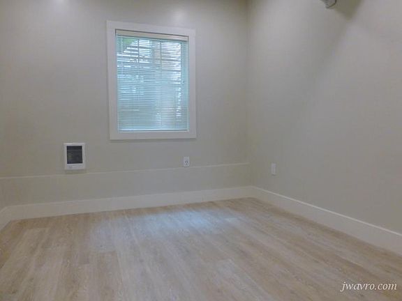 5th image of 1391 8th Ave #E