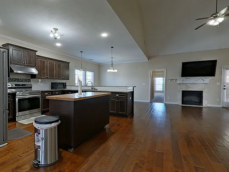 3024 Margot Ln — Photo 11