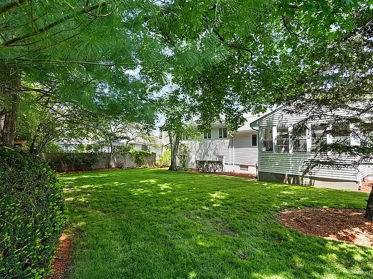 61 Sevland Rd — Photo 23