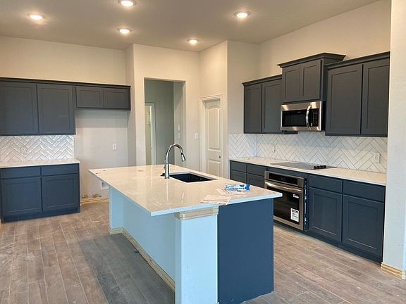 6th image of this home