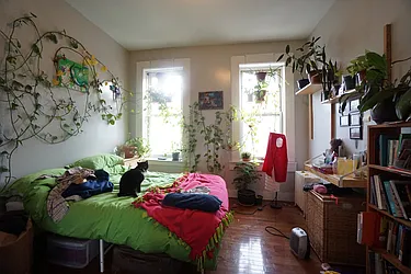 Rented by Rennit Inc.