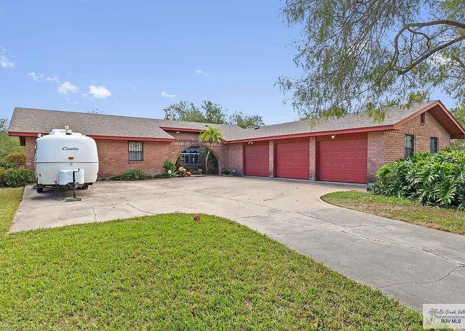 1st image of 35102 Anaqua Dr