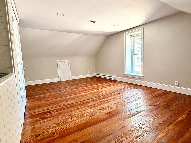 21 Walnut St — Photo 6