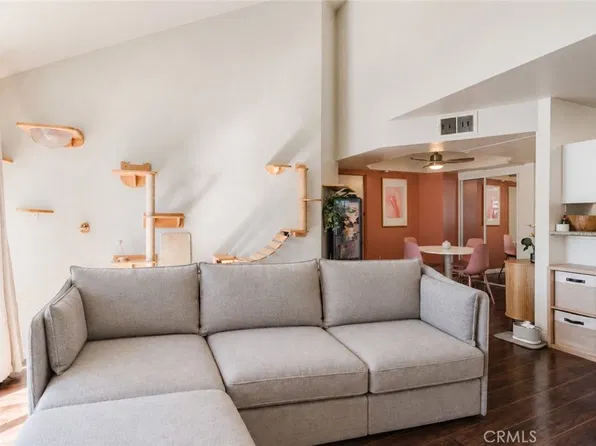 7640 Oso Ave APT 311, Winnetka, CA 91306