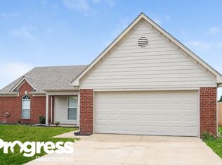 1689 Jane Ayre Dr, Southaven, MS 38671