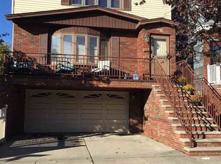 91 W 4th St #1, Bayonne, NJ 07002