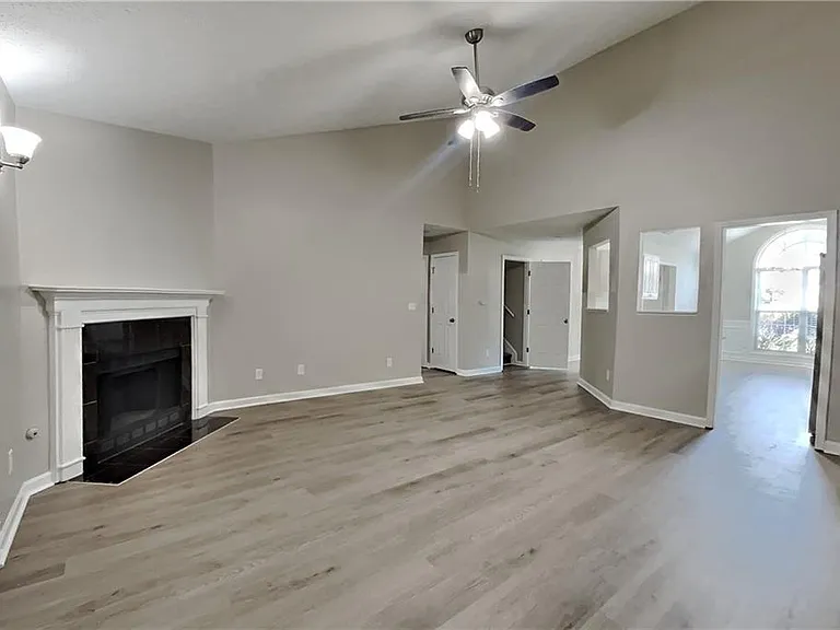 1041 Wicker Pine Dr — Photo 2