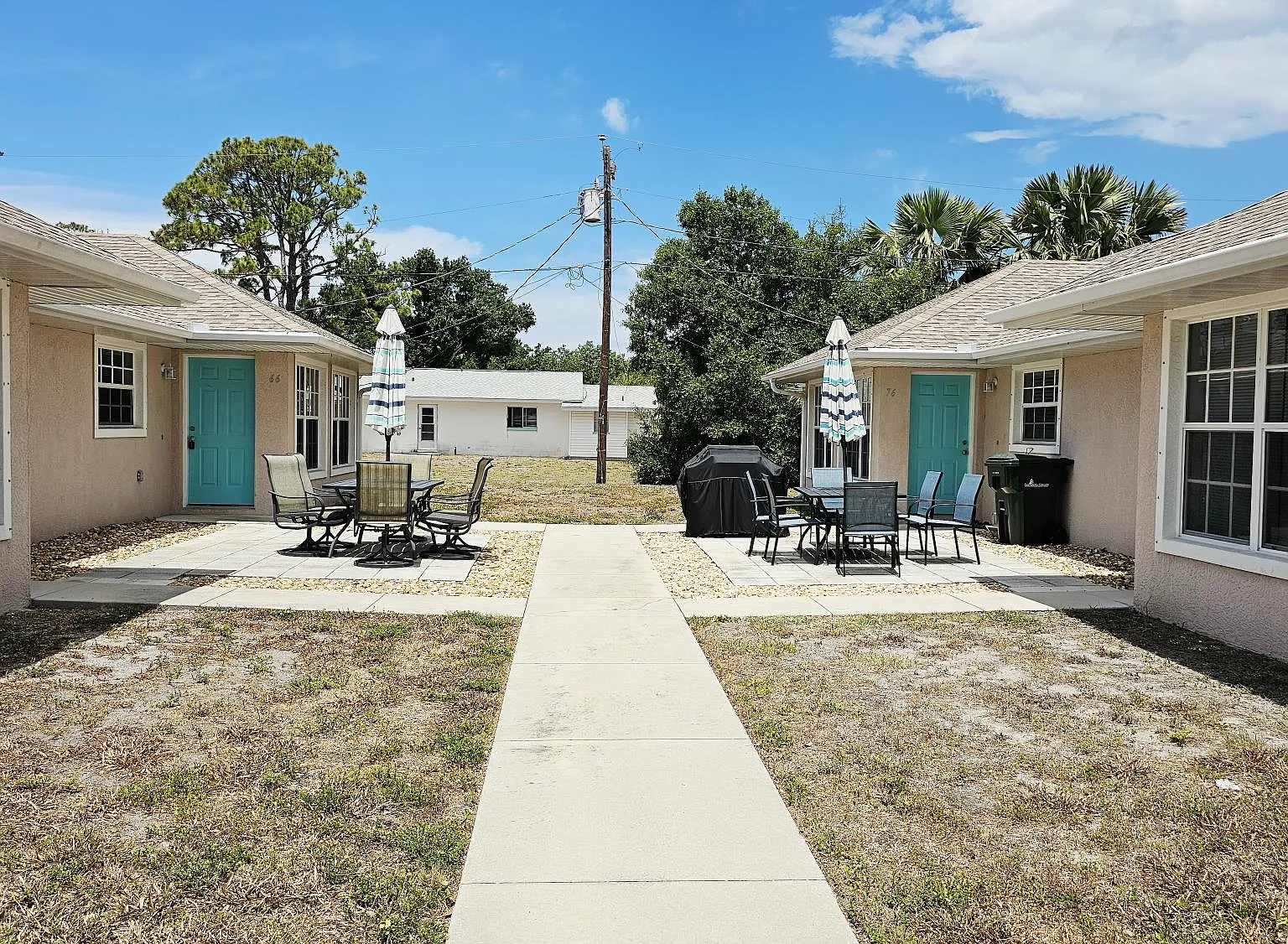 66 N McCall Rd., Englewood, FL 34223. — Photo 1