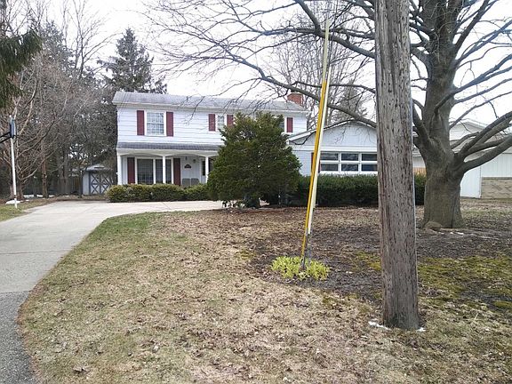 2nd image of 1207 Marion St