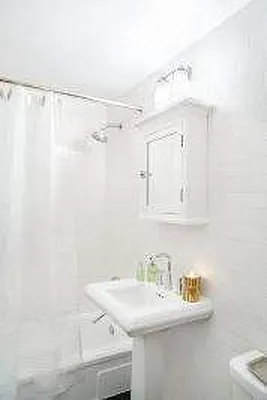 Rented by Town Residential | media 20