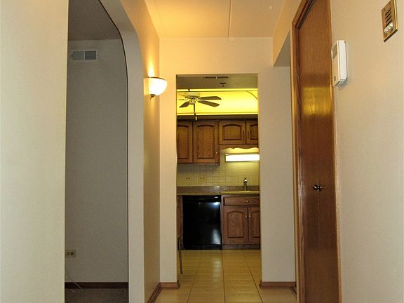 3rd image of 9133 Del Prado Dr APT 1N