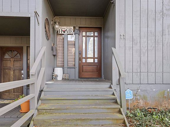 2nd image of 11 Hillbrook Way