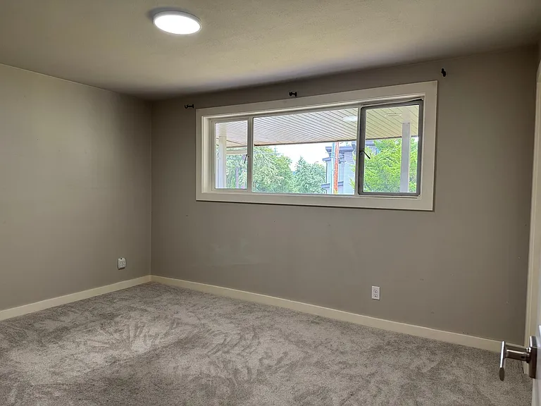 10005 NE 31st Pl — Photo 13