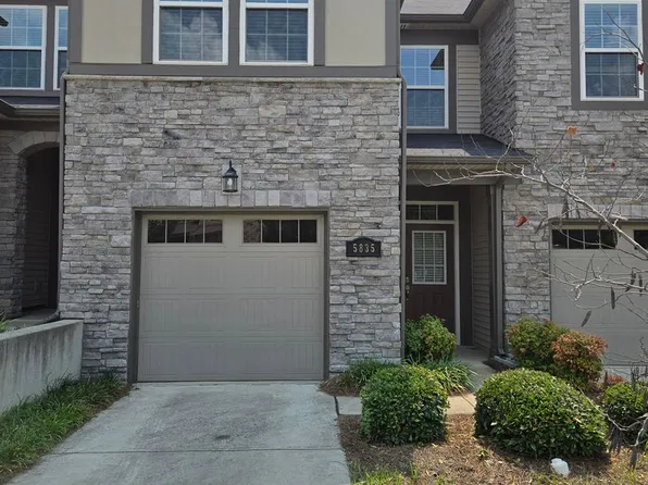 5835 Clan Maclaine Dr, Charlotte, NC 28278
