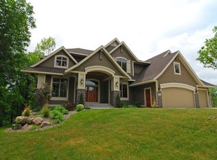 27725 Virginia Cv, Shorewood, MN 55331