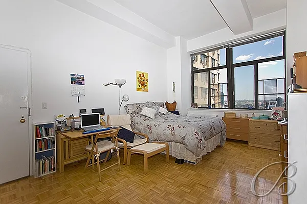 Rented by Bellmarc Realty | media 10