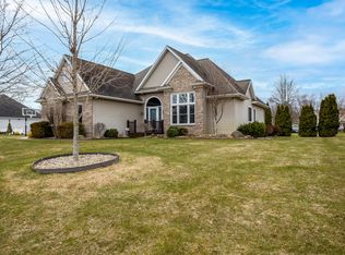 2110 E Coachlight Dr, Jackson, MI