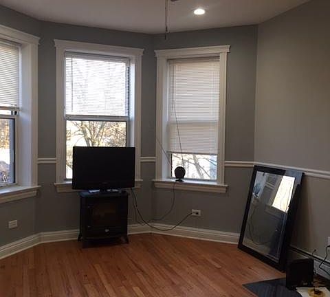 2nd image of 4128 N Albany Ave #2