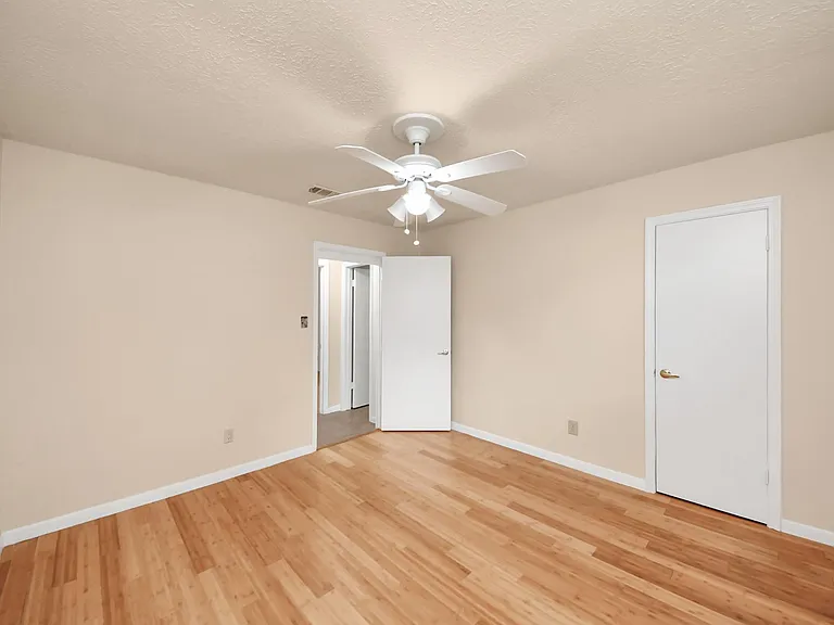 14007 Fleur De Lis Blvd — Photo 35