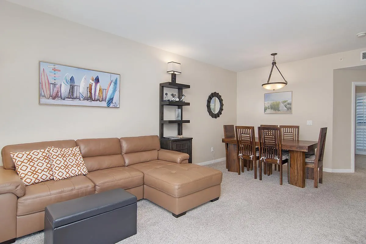 2 bed, 1020 sqft, $5,000 — Photo 1