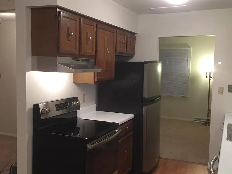 704 Evergreen Dr — Photo 6