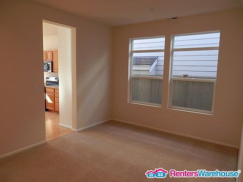 4th image of 4220 65th Avenue Ct E