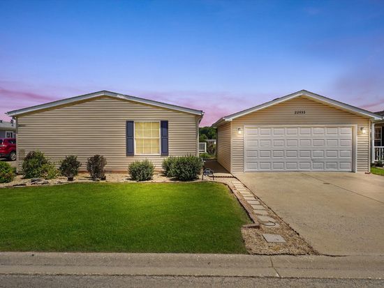 22533 S Remington Dr, Channahon, IL 60410