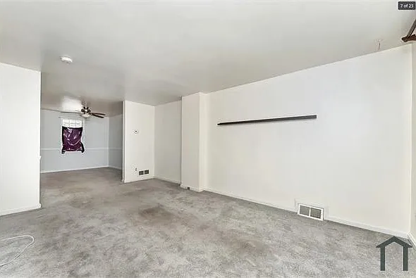 7900 Saint Claire Ln — Photo 6