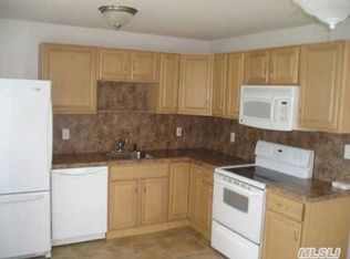 120-122 Liberty Ave, North Babylon, NY 11703