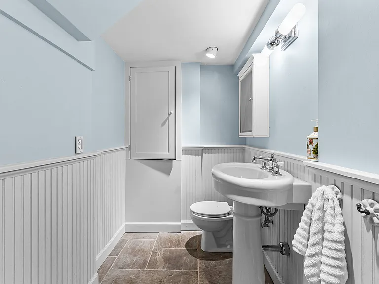123 W Clearview Ave — Photo 39