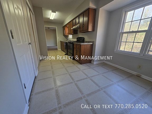 3rd image of 1738 Hays Mill Rd