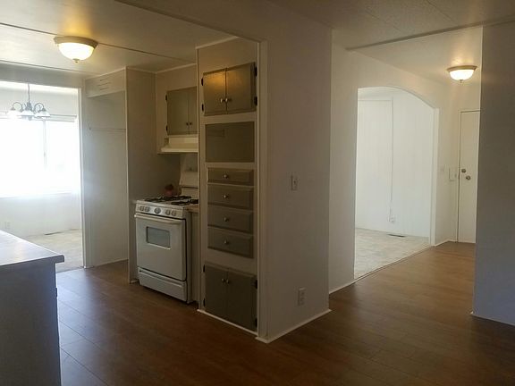 2nd image of 677 Sonrisa St