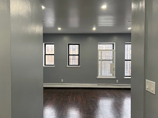 Rented by MANIFEST YOUR REALTY LLC | media 2