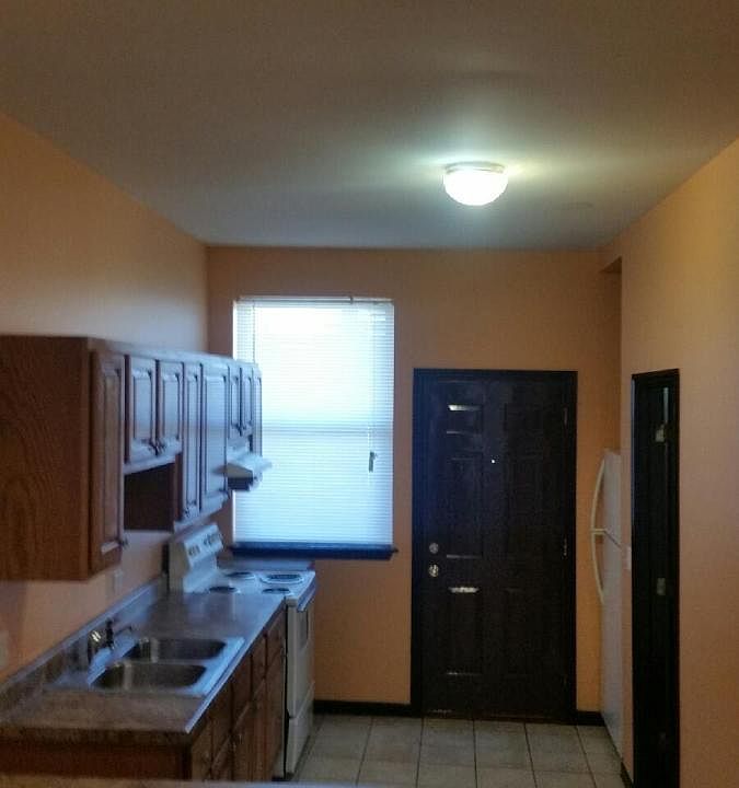1st image of 5606 S King Dr