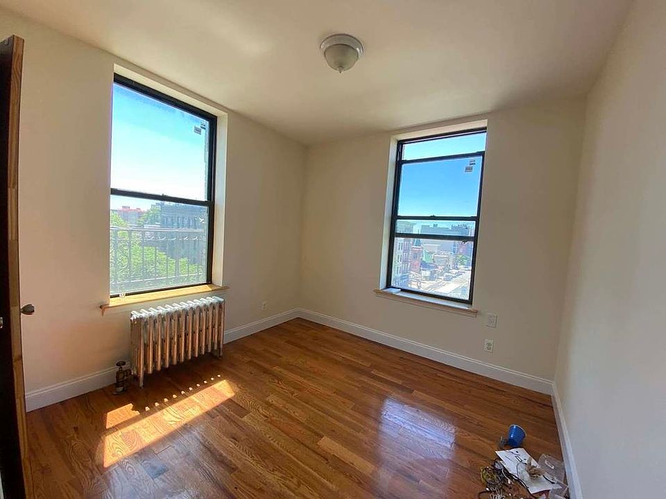 1st image of 11-55 45th Ave #23C