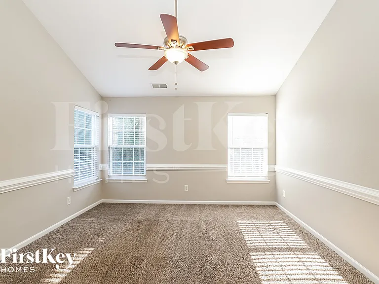 1415 Paulonia Way — Photo 9