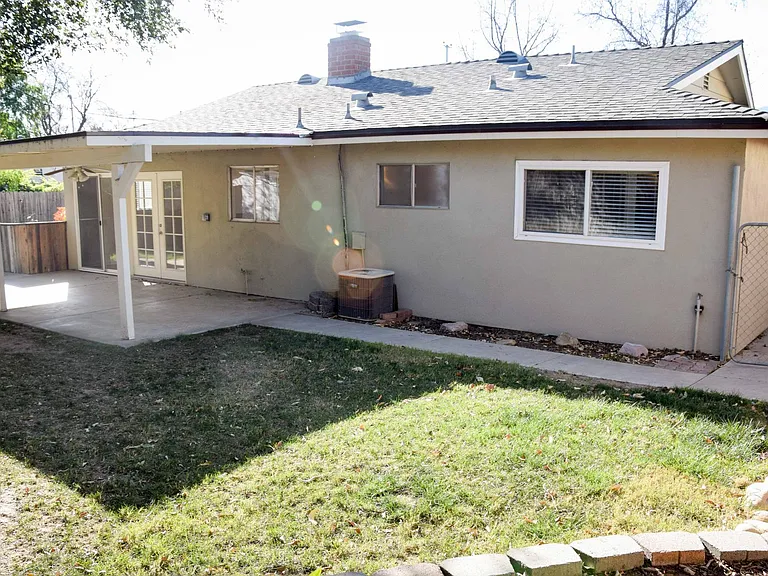 322 Descanso Ave — Photo 16