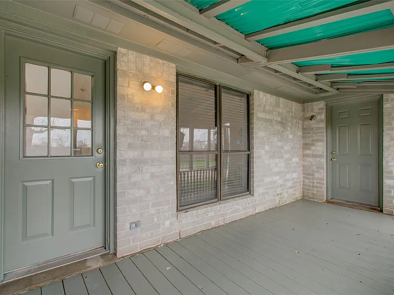 2538 Knights Cir — Photo 40