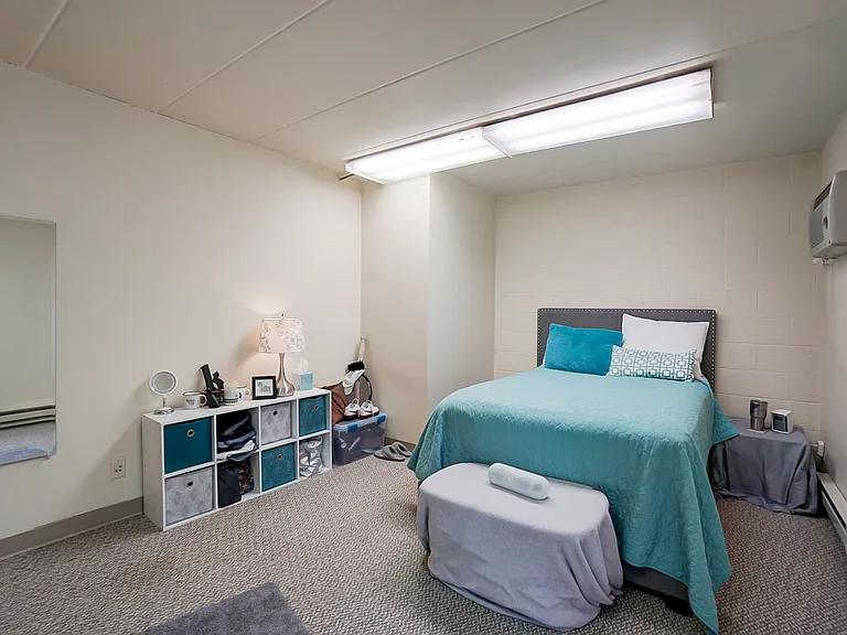 Inez Apartments — Photo 35