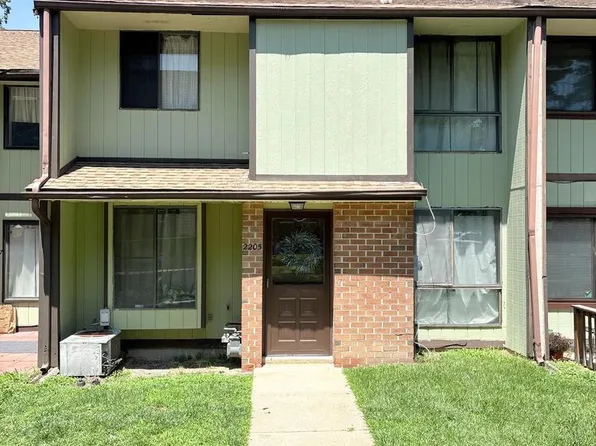 2205 Greenwood Dr, Lindenwold, NJ 08021